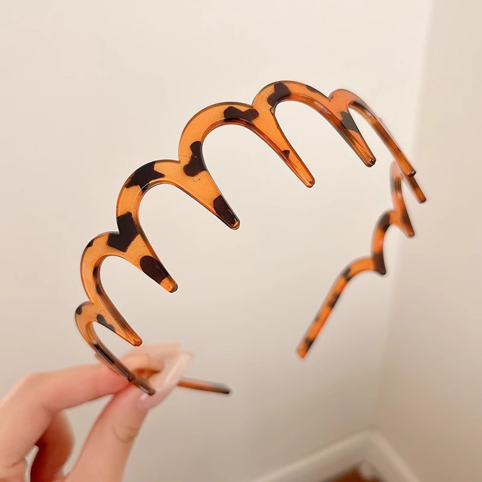 Headband Acrylic Wavy Anti-Sli - Hair Care For Hair Fall recension och pris